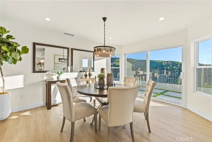 4807 Cinco View, Whittier, California 90601