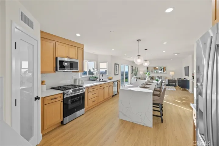 4807 Cinco View, Whittier, California 90601