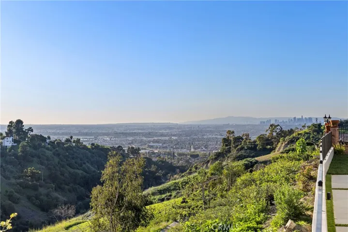 4807 Cinco View, Whittier, California 90601