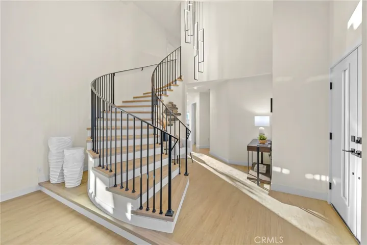 4807 Cinco View, Whittier, California 90601