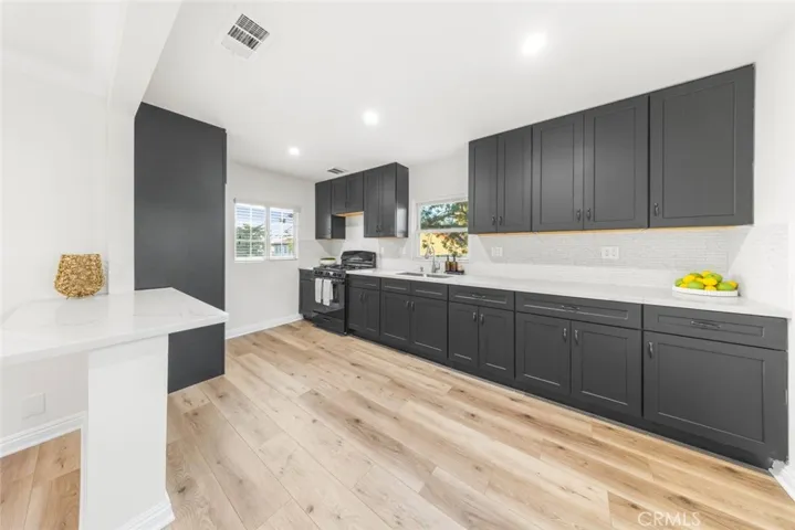 10554 Plainview, Tujunga, California 91042