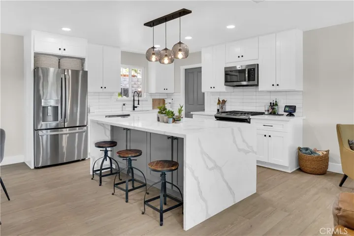 5635 Hermosilla Avenue, Atascadero, California 93422