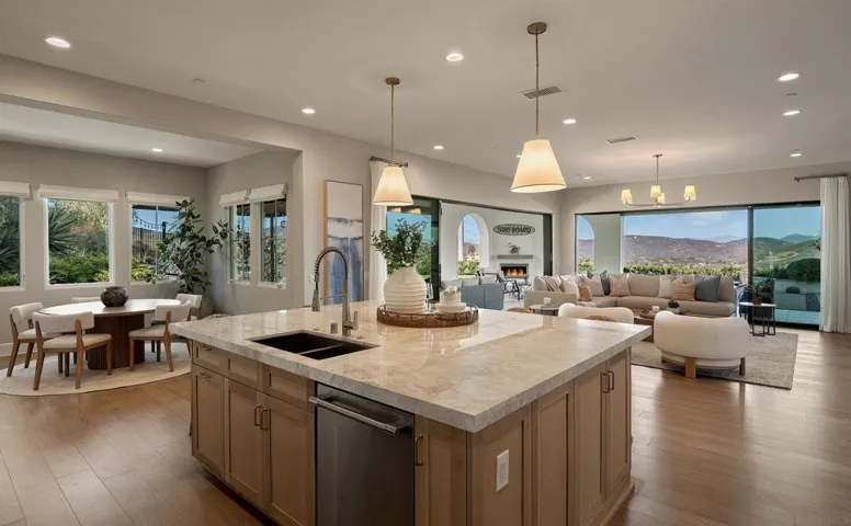 , Encinitas, California 92024