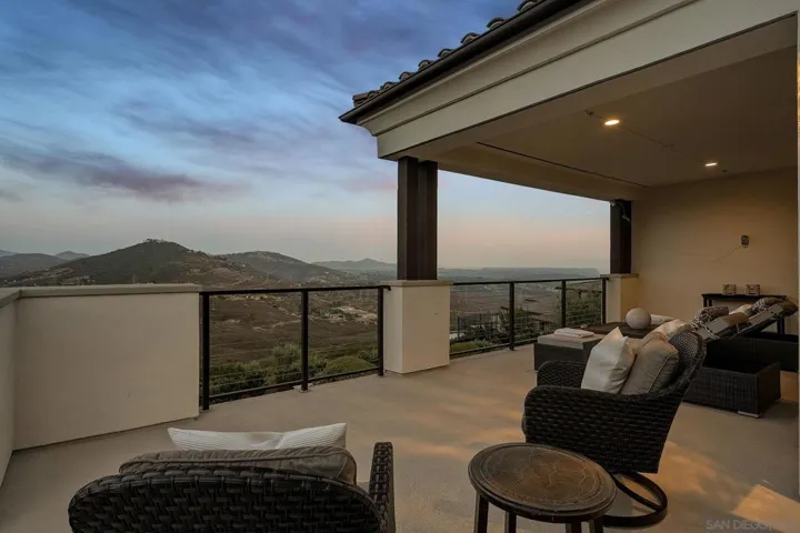 , Encinitas, California 92024