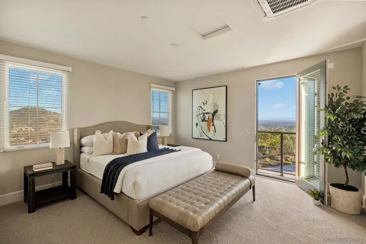 , Encinitas, California 92024