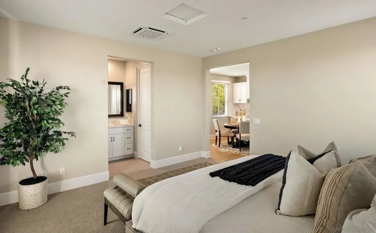 , Encinitas, California 92024