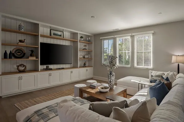 , Encinitas, California 92024