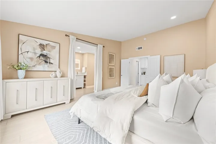 3 Moon Shadow 2, Irvine, California 92603