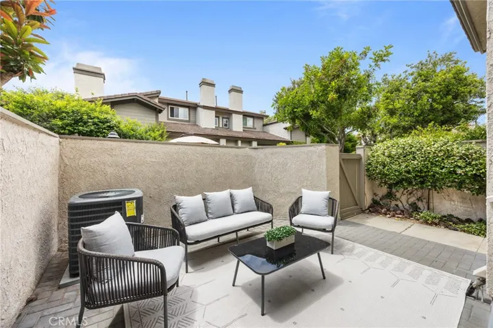 3 Moon Shadow 2, Irvine, California 92603