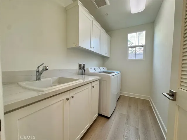 128 Hargrove, Irvine, California 92620