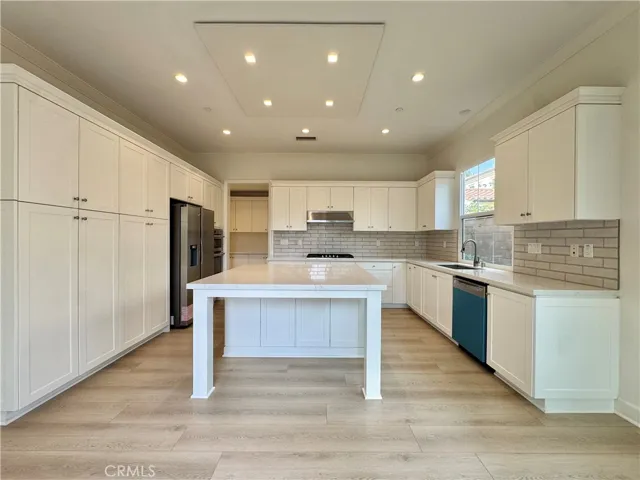 128 Hargrove, Irvine, California 92620
