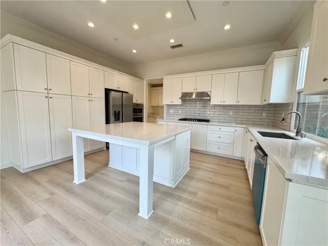 128 Hargrove, Irvine, California 92620