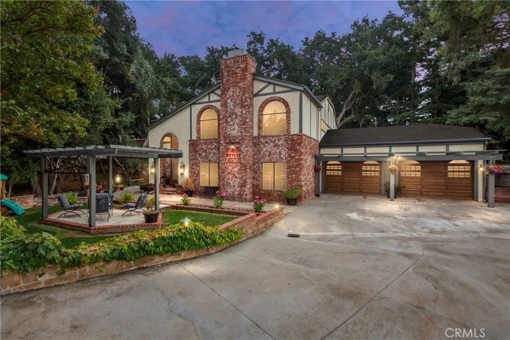 13515 Oak Mountain