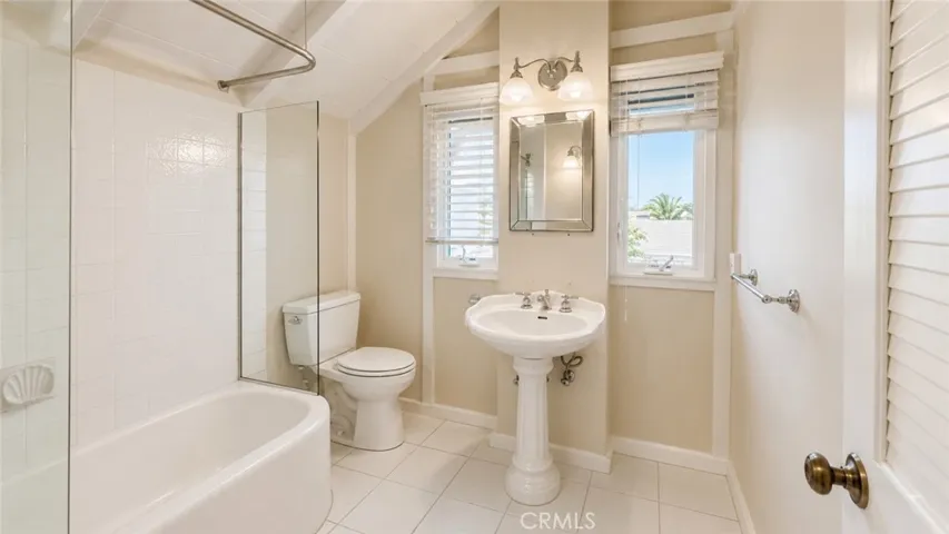 1461 Glenneyre B, Laguna Beach, California 92651