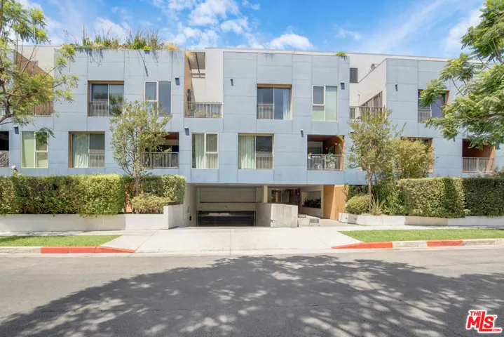 855 N Croft Avenue 206, West Hollywood, California 90069