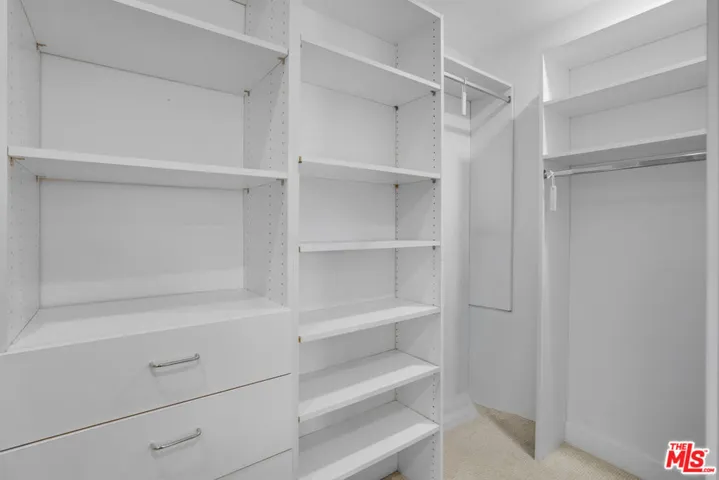 855 N Croft Avenue 206, West Hollywood, California 90069