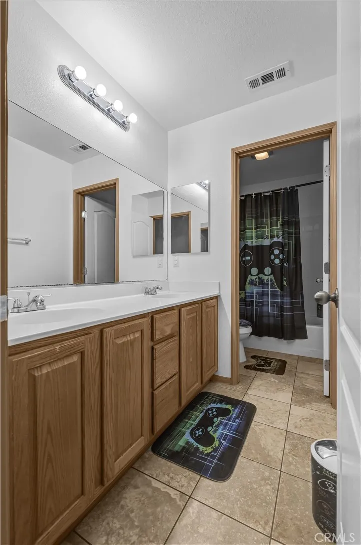 second level full bathroom