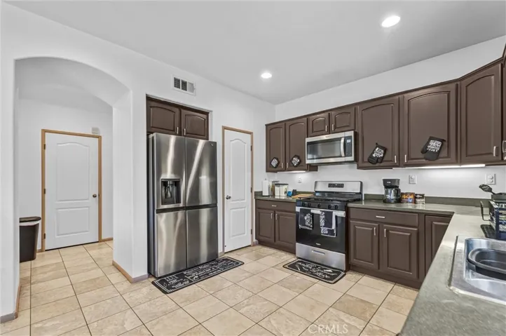 1888 Brockstone, Perris, California 92571