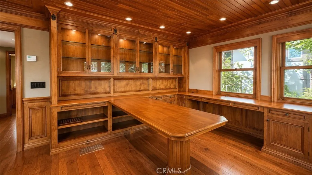 1461 Glenneyre F
