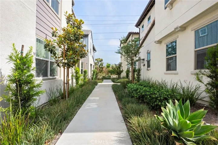16008 Jamie Lane 10, Fontana, California 92336
