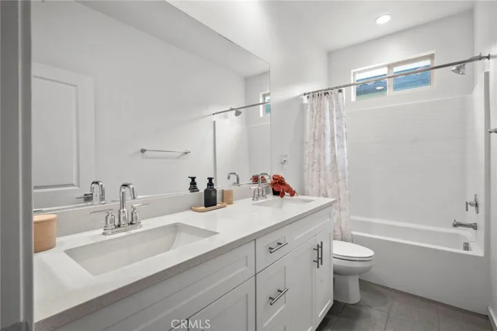 16008 Jamie Lane 10, Fontana, California 92336