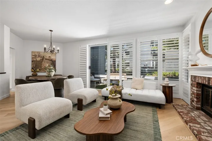 251 Chesterfield, Newport Beach, California 92660
