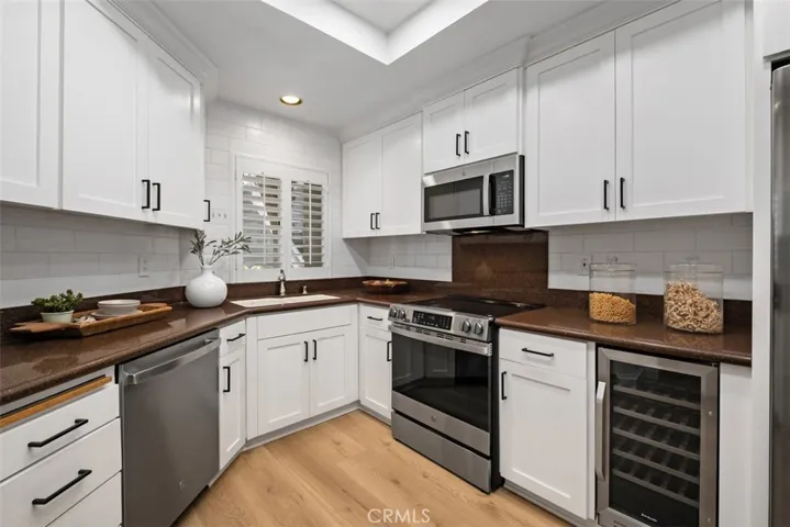 251 Chesterfield, Newport Beach, California 92660
