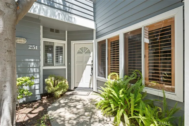251 Chesterfield, Newport Beach, California 92660