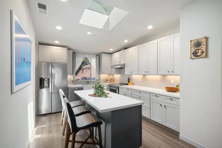 101 Jewell Street 8, Santa Cruz, California 95060