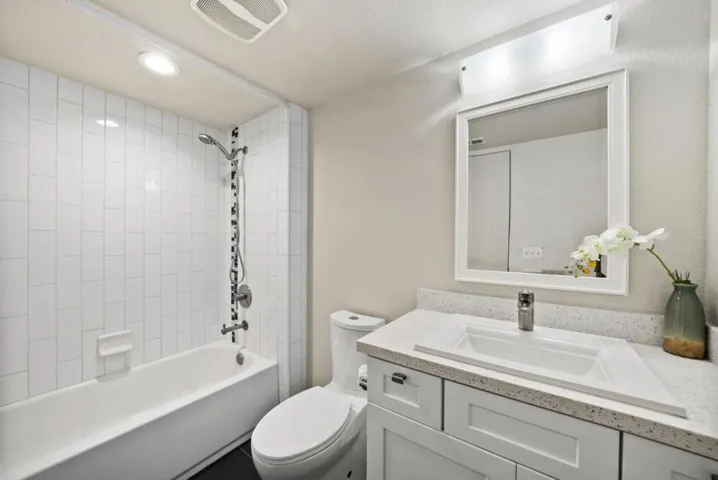 101 Jewell Street 8, Santa Cruz, California 95060