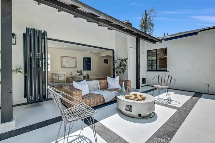 4038 Denny, Studio City, California 91604