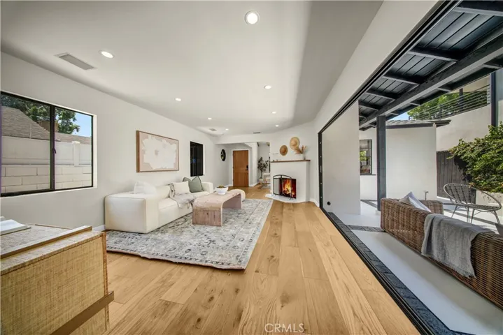 4038 Denny, Studio City, California 91604