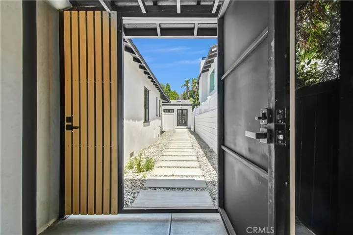 4038 Denny, Studio City, California 91604