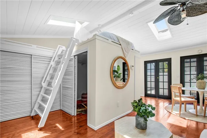 4038 Denny, Studio City, California 91604