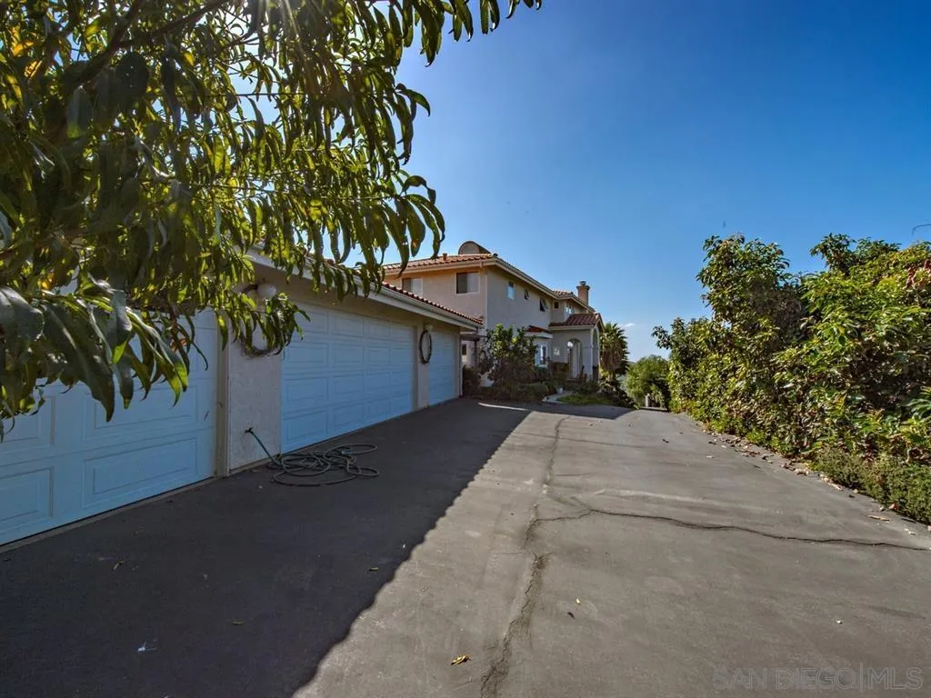 31598 Afton Farms, Bonsall, California 92003 — photo 4