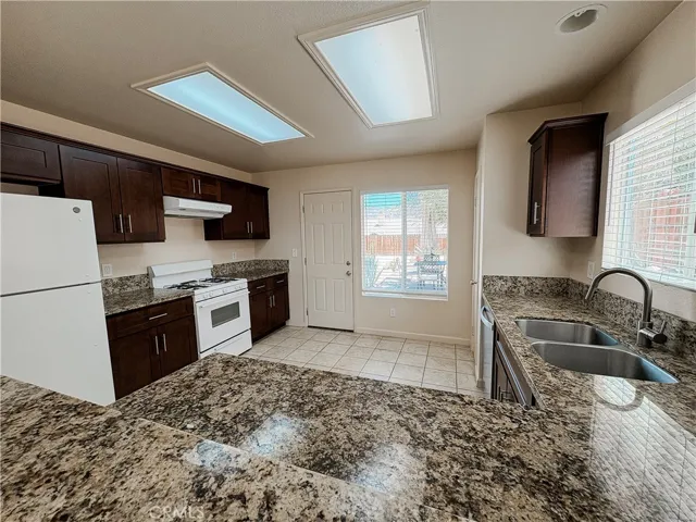 71531 Sunnyvale, 29 Palms, California 92277