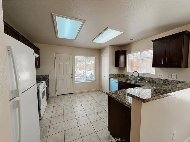 71531 Sunnyvale, 29 Palms, California 92277