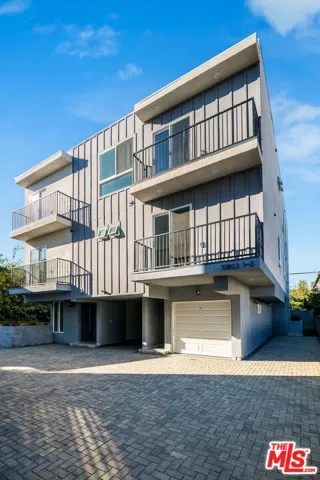 10801 Kling Street, Toluca Lake, California 91602