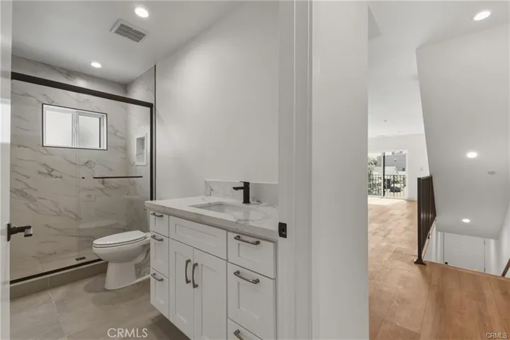 14165 Erwin Street, Valley Glen, California 91401
