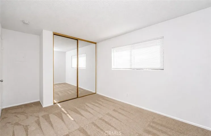 1126 W Calle De La Luna # 4, Azusa, California 91702