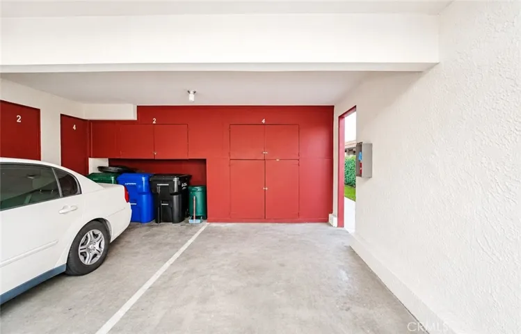 1126 W Calle De La Luna # 4, Azusa, California 91702