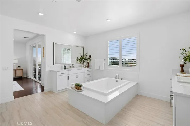 306 Treble, Irvine, California 92618