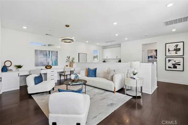 306 Treble, Irvine, California 92618