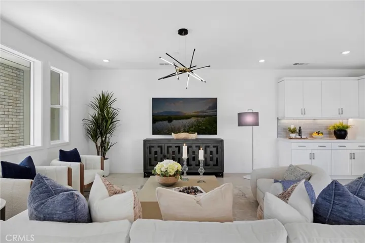 306 Treble, Irvine, California 92618