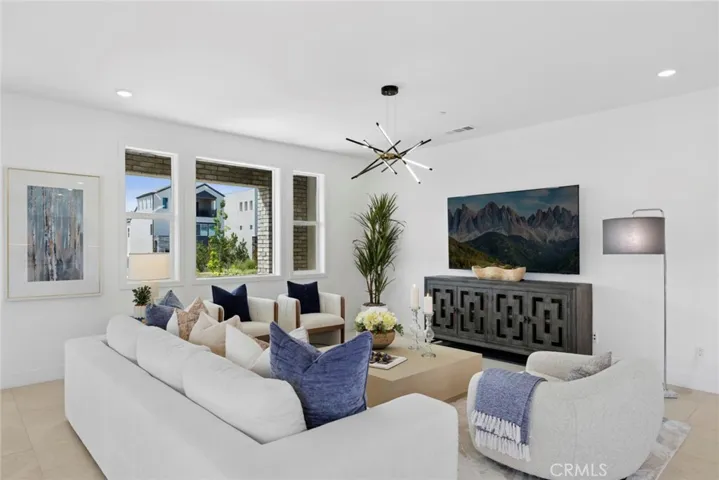 306 Treble, Irvine, California 92618