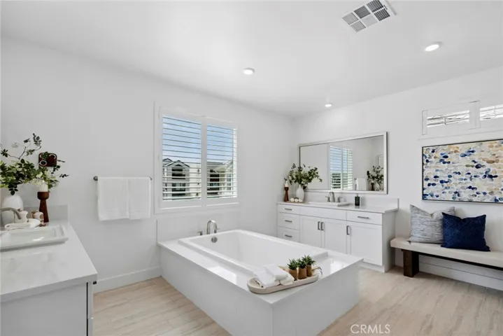 306 Treble, Irvine, California 92618