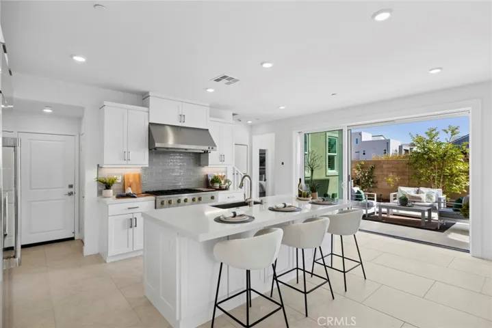 306 Treble, Irvine, California 92618