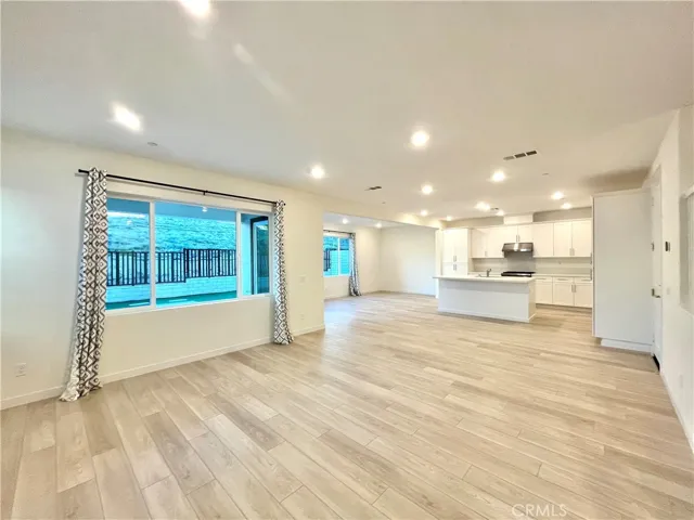27260 Debut Place, Valencia, California 91381