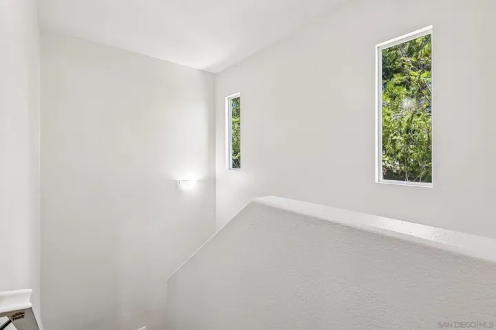 5444 Zeil Pl, San Diego, California 92105
