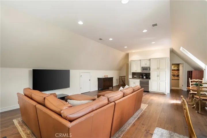 22187 Westcliff, Mission Viejo, California 92692